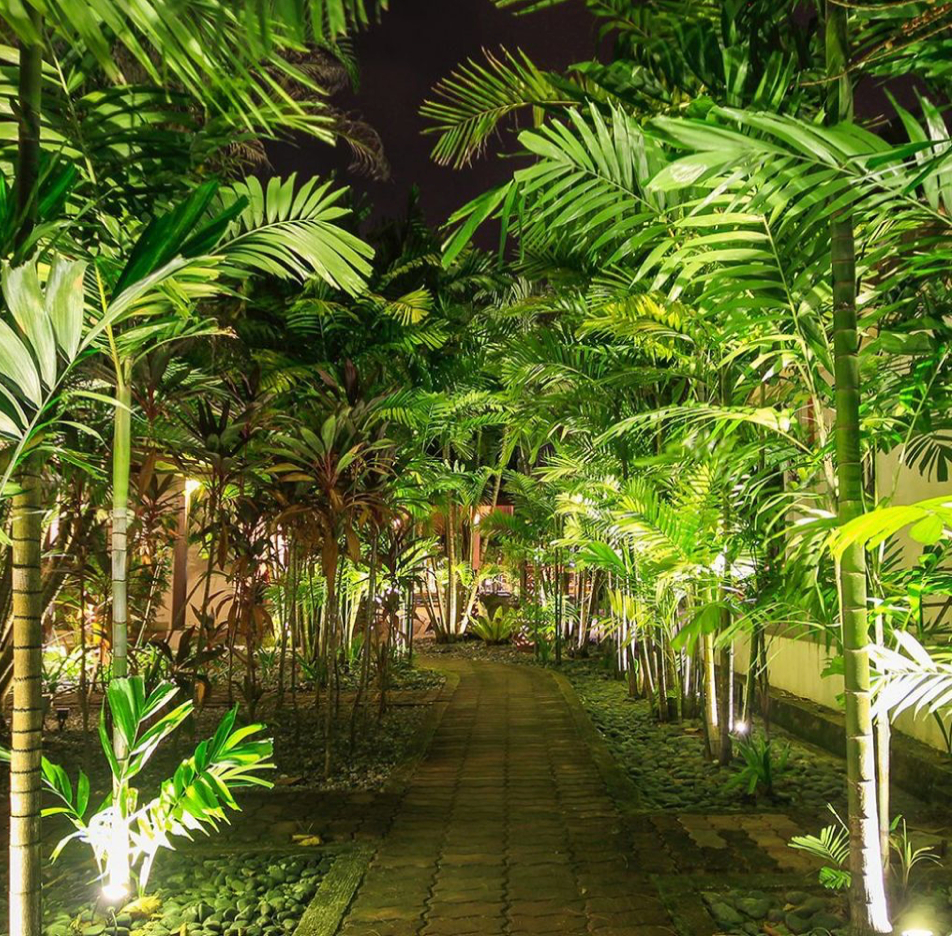 V-TAC VT-857 LAMPADA LED DA GIARDINO 12W COB IP65 DA INTERRAMENTO - SKU 217547 / 217548